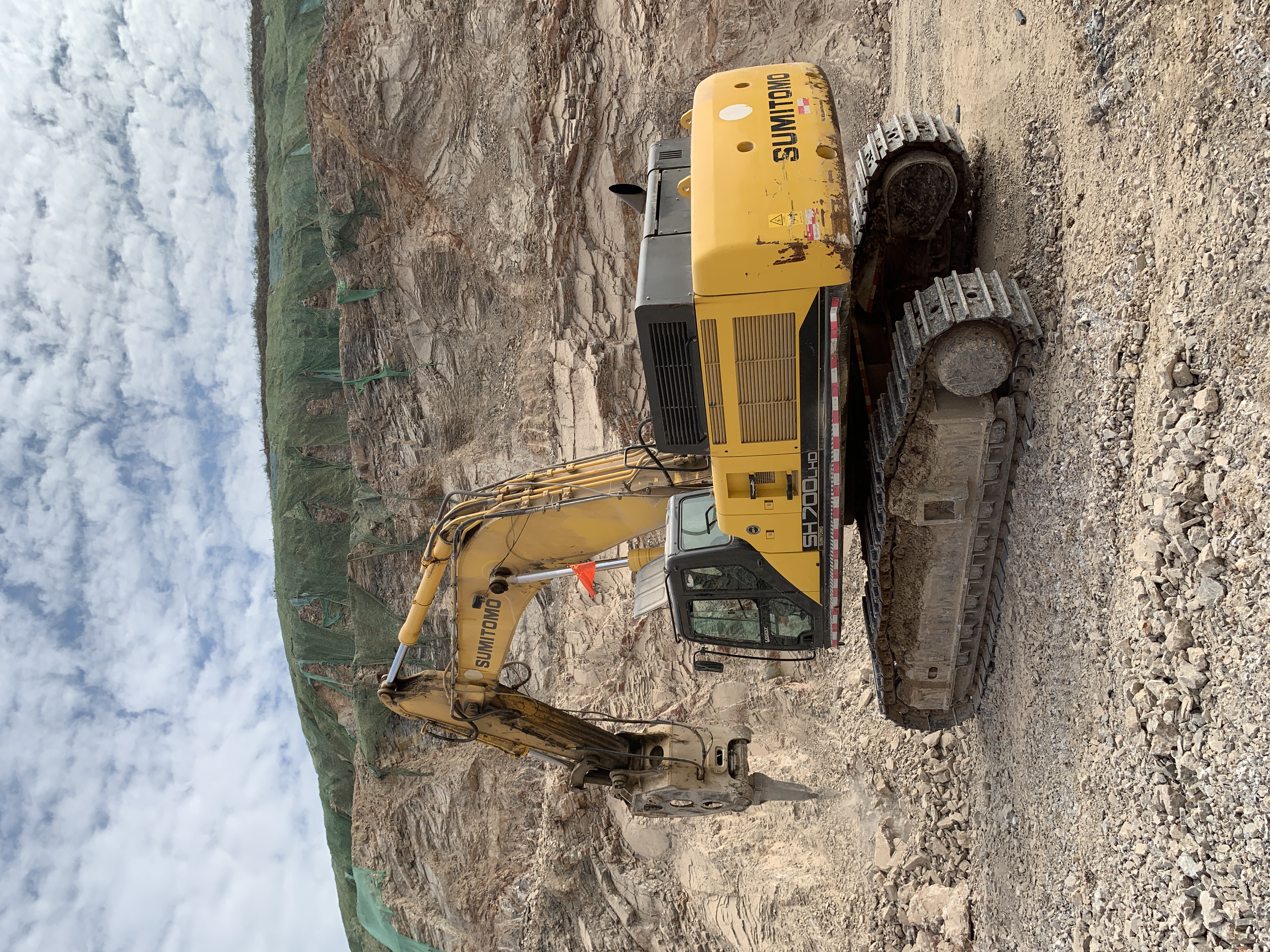 Aplicações de escavadeiras Vibro Ripper em operações de mineração e indústrias de pedreiras